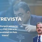 Al fondo de la imagen se ve al portavoz del PNV en el Congreso