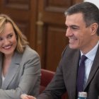 Pilar Alegría y Pedro Sánchez, presidiendo este martes el Consejo Escolar del Estado.