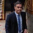 Sánchez sale del hemiciclo con cara desencajada