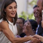 Los brazos de Doña Letizia siguen llamando la atención dentro y fuera de nuestras fronteras.