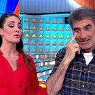 Laura Moure y Jorge Fernández, presentadores de 'La Ruleta de la suerte'.