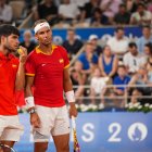 Rafael Nadal of Spain and Carlos Alcaraz of Spain gesture against Austin Krajicek of USA and Rajeev Ram of USA during the men's doubles quarter-final tennis match on Court Philippe-Chatrier at the Roland-Garros Stadium during the Paris 2024 Olympic Games, in Paris on July 31, 2024.
Alvaro Diaz / AFP7 / Europa Press
31/7/2024 ONLY FOR USE IN SPAIN