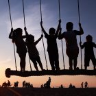 Niños disfrutando en la playa y por tanto dejando que sus padres se puedan relajar. Photo: Artem Priakhin/SOPA Images via ZUMA Press Wire/dpa
Artem Priakhin/SOPA Images via Z / DPA
25/7/2024 ONLY FOR USE IN SPAIN