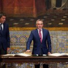 El nuevo conseller de Agua, Agricultura y Ganadería, Miguel Barrachina, toma posesión de su cargo, en presencia del presidente de la Generalitat valenciana, Carlos Mazón.