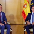 Pedro Sánchez junto a Alberto Núñez Feijóo