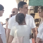 Pedro Sánchez en Lanzarote junto a su mujer, Begoña Gómez, y Salvador Illa