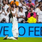 Endrick celebra su gol contra el Valladolid en su estreno en el Santiago Bernabéu.