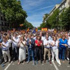 Archivo - El líder del PP, Alberto Núñez Feijóo, encabeza una manifestación del partido contra la Ley de Amnistía, en la Puerta de Alcalá, a 26 de mayo de 2024, en Madrid (España).