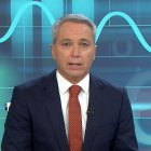 Vicente Vallés, en el plató de las Noticias de Antena 3.