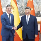 Pedro Sánchez, junto al presidente Xi Jinping en su visita a China.