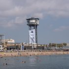 Vista de una playa de Barcelona, a 5 de agosto de 2024, en Barcelona, Cataluña (España). Cataluña ha recibido 9,1 millones de visitantes extranjeros entre los meses de enero y junio de 2024, lo que representa un incremento del 12,4% respecto al mismo período del año pasado, según datos provisionales de la Estadística de Movimientos Turísticos en Fronteras del Instituto Nacional de Estadística (INE).