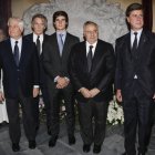 El Duque de Alba Carlos Fitz James Stuart, Alfonso Díez, Carlos Fitz James Stuart Solís , Fernando y Cayetano Martínez de Irujo durante el 3 Aniversario de la muerte de la Duquesa de Alba en la Iglesia de Los Gitanos en Sevilla.
20/11/2017