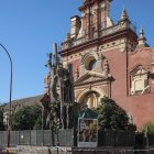 Fachada de la Parroquia de San Jacinto con el ficus desarbolado.