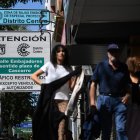 Un cartel indica la zona de bajas emisiones 360 del Distrito Centro.