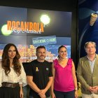 Las concejalas de Turismo y Cultura, Ana Poquet y Nayma Beldjilali, el director del festival, Jorge Villar, y el director de Comunicación y Relaciones Externas de Aguas de Alicante, Martín Sanz.