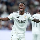 Vinicius Junior gesticula en el partido ante el Alavés