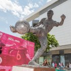 Inauguración de la escultura en homenaje a Andrés Iniesta, el pasado mes de junio en Albacete.