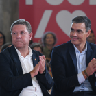 Emiliano García-Page y Pedro Sánchez durante un acto del PSOE en Castilla-La Mancha.