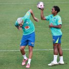 Endrick, durante un entrenamiento con Brasil.