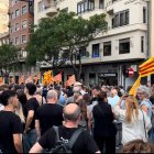 Banderas esteladas en la marcha reivindicativa del 9 d'Octubre.