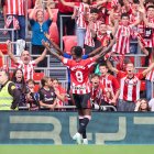 Iñaki Williams celebra un gol ante el Espanyol.