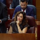 La presidenta de la Comunidad de Madrid, Isabel Díaz-Ayuso, durante un pleno en la Asamblea de Madrid.