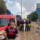 Equipo de bomberos desplazado a las zonas de la Dana trabajando en la labores de rescate