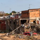 Estragos ocasionados por la DANA, a 4 de noviembre de 2024, en Torrent, Valencia, Comunidad Valenciana (España). La DANA ha dejado, por el momento, 210 víctimas mortales en Valencia, con pueblos devastados, restricciones de movilidad y carreteras cortadas. Para hoy, está activa la Emergencia Situación 2 por inundaciones en toda la provincia de Valencia y en toda la provincia de Castellón. A pesar de que se ha restablecido el 95% de la electricidad, según Iberdrola, la mayoría de los pueblos afectados por las inundaciones continúan sin gas.

Matias Chiofalo / Europa Press
04 NOVIEMBRE 2024;DANA;ESTRAGOS;LIMPIEZA;
04/11/2024