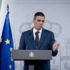 El presidente del Gobierno, Pedro Sánchez, Interviene durante una rueda de prensa, posterior al Consejo de Ministros, en el Palacio de La Moncloa, a 5 de noviembre de 2024, en Madrid (España). El Consejo de Ministros ha aprobado hoy un paquete de ayudas económicas, laborales y fiscales, junto con la declaración de zona gravemente afectada por una emergencia de Protección Civil para aquellos lugares de la Comunidad Valenciana, Castilla-La Mancha, Andalucía, Cataluña y Aragón que se han visto más golpeados por la DANA.

A. Pérez Meca / Europa Press
05 NOVIEMBRE 2024;RUEDA DE PRENS;RDP;COMPARECENCIA;
05/11/2024