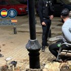 https://www.esdiario.com/comunidad-valenciana/valencia/241102/146084/escrupulos-denuncian-benetusser-hay-saqueadores-entran-pisando-cadaveres-tiendas.html#:~:text=Uno%20de%20los%20detenidos%20por%20robos