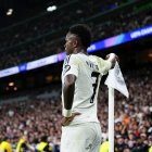 Vinicius Junior , en un momento del encuentro ante el Milan