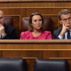 El portavoz del PP en el Congreso, Miguel Tellado; la secretaria general del PP, Cuca Gamarra, y el presidente del PP, Alberto Núñez Feijóo.