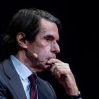 El expresidente del Gobierno, José María Aznar, participa en el Aula de liderazgo del Instituto Atlántico de Gobierno(IADG) y la Universidad Francisco de Vitoria(UFV), en el Aula Magna del Campus de la Universidad Francisco de Vitoria, a 11 de noviembre de 2024, en Madrid (España). El Aula de Liderazgo IADG-UFV, dentro del Máster en Acción Política impartido por el IADG y la Facultad de Derecho, Empresa y Gobierno de la UFV