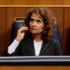 La vicepresidenta primera y ministra de Hacienda, María Jesús Montero, durante un pleno en el Congreso de los Diputados, a 14 de noviembre de 2024, en Madrid (España). El Pleno del Congreso celebra hoy la segunda y definitiva votación de los once candidatos propuestos por el PSOE, Sumar, ERC, Junts, PNV y Podemos para formar parte del Consejo de RTVE, una votación secreta en la que no caben los errores ni las fugas de voto dado lo ajustado del resultado.

Eduardo Parra / Europa Press
14/11/2024