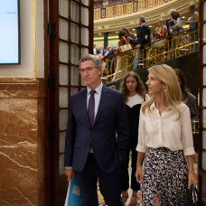 El presidente del PP, Alberto Núñez Feijóo y la diputada del PP Cayetana Álvarez de Toledo.