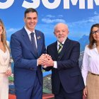 Sánchez y Begoña Gómez saludan a Lula Da Silva en la cumbre de G20 en Brasil