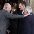 Juan Carlos I, Pedro Sánchez y Felipe González durante el funeral de Alfredo Pérez Rubalcaba en 2019.