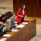 La presidenta de la Comunidad de Madrid, Isabel Díaz Ayuso, en la Asamblea