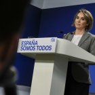 La secretaria general del PP, Cuca Gamarra, durante una rueda de prensa.