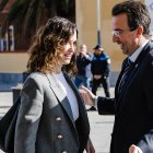 El alcalde de Leganés, Miguel Ángel Recuenco, junto a Isabel Díaz-Ayuso