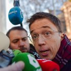 El ex portavoz de Sumar en el Congreso Iñigo Errejón llega a declarar a los juzgados de Plaza de Castilla, a 16 de enero de 2025, en Madrid (España). El juez que investiga al exportavoz parlamentario de Sumar Íñigo Errejón por un presunto delito de agresión sexual le toma declaración como investigado, y a la actriz Elisa Mouliaá como denunciante. Los hechos denunciados por Mouliaá fueron en septiembre de 2021.

Mateo Lanzuela / Europa Press
16 ENERO 2025;ELISA MOULIAÁ;ERREJÓN;AGRESIÓN SEXUAL;JUZGADOS
16/1/2025