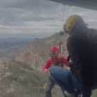 Bomberos rescatan en helicóptero a dos mujeres atrapadas en la sierra del Maigmó en Castalla

REMITIDA / HANDOUT por CONSORCIO PROVINCIAL DE BOMBEROS DE ALICANTE
Fotografía remitida a medios de comunicación exclusivamente para ilustrar la noticia a la que hace referencia la imagen, y citando la procedencia de la imagen en la firma
25/1/2025