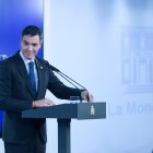 El presidente del Gobierno, Pedro Sánchez, durante una rueda de prensa tras el Consejo de Ministros, en el Complejo de la Moncloa, a 28 de enero de 2025