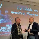 El nuevo secretarario de UGT en Castilla y León junto a Pepe Álvarez este jueves en Zamora

REMITIDA / HANDOUT por UGT
Fotografía remitida a medios de comunicación exclusivamente para ilustrar la noticia a la que hace referencia la imagen, y citando la procedencia de la imagen en la firma
30/1/2025