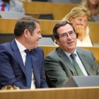 Archivo - El presidente de Cepyme, Gerardo Cuerva (i), y el presidente de la CEOE, Antonio Garamendi (d), en una imagen de archivo.