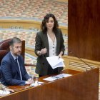 La presidenta de la Comunidad de Madrid, Isabel Díaz Ayuso, interviene durante un pleno en la Asamblea de Madrid, a 20 de febrero de 2025, en Madrid (España). 