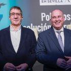 Los portavoces de PSOE y PP en el Congreso, Patxi López y Miguel Tellado, en un acto.