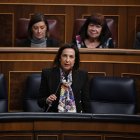 Archivo - La ministra de Defensa, Margarita Robles, interviene durante una sesión de control al Gobierno en el Congreso de los Diputados.