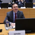 El ministro de Exteriores, José Manuel Albares, en la reunión con su homólogos europeos en Bruselas.