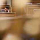 El portavoz de ERC en el Congreso, Gabriel Rufián, durante una sesión plenaria en el Congreso de los Diputados, a 18 de marzo de 2025, en Madrid (España).